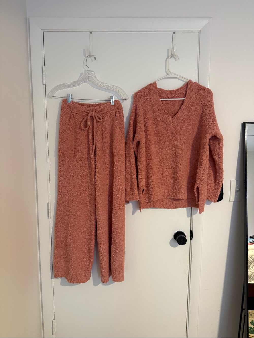 Dusty Rose Fuzzy Cozy Lounge Set V Neck Sweater Wide Leg Pants M